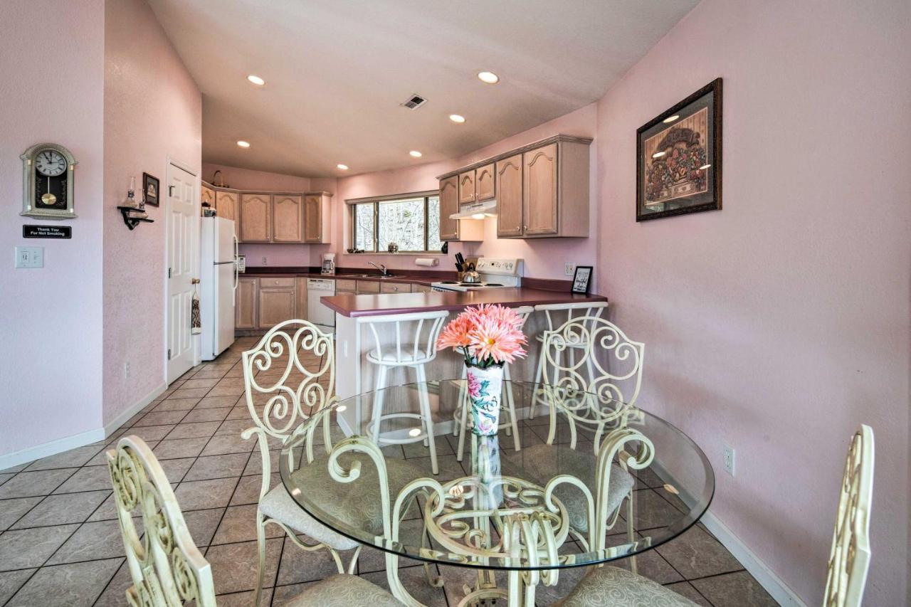 Charming Burnsville Apt With Mountain Views And Deck! Eksteriør billede